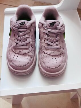 Nike Kids Air Force 1 Low Sneakers - Light Pink with Brown Accents